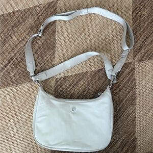Lululemon City Essentials Small Shoulder Bag 3L